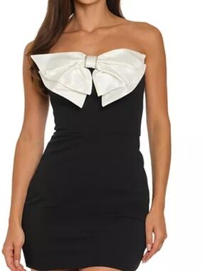 B Darlin Black Strapless Mini Dress with dramatic White Bow size 9/10 NWTS